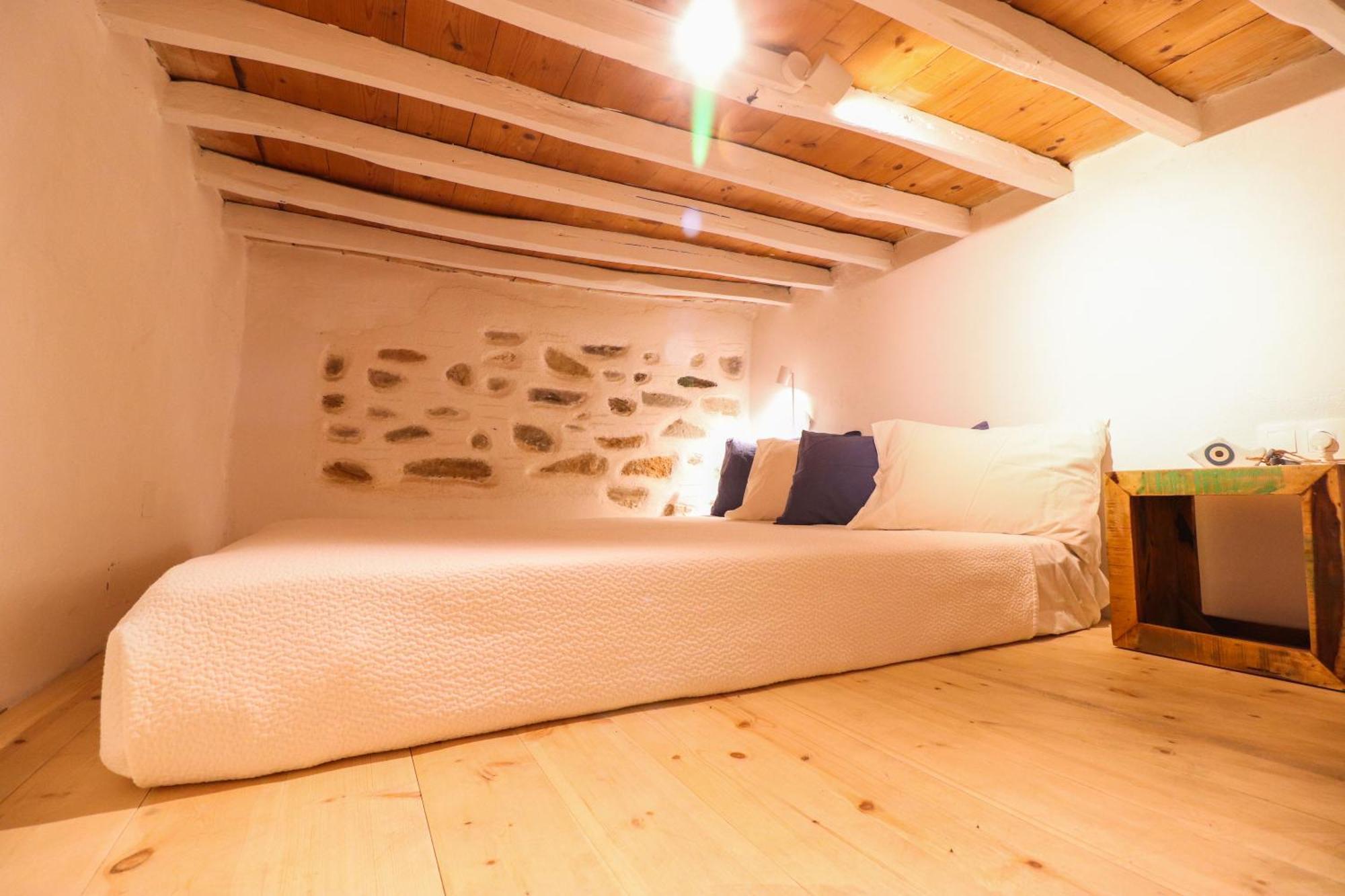 Traditional House In Holiday home Ano Syros
