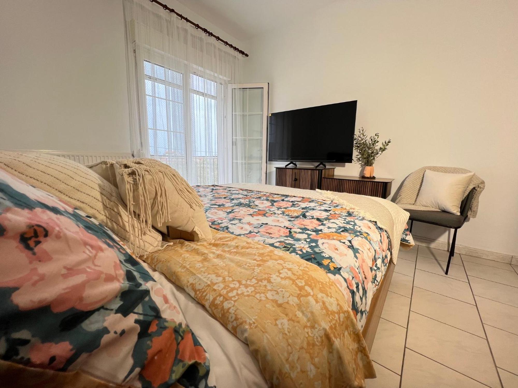 Apartment Elia *