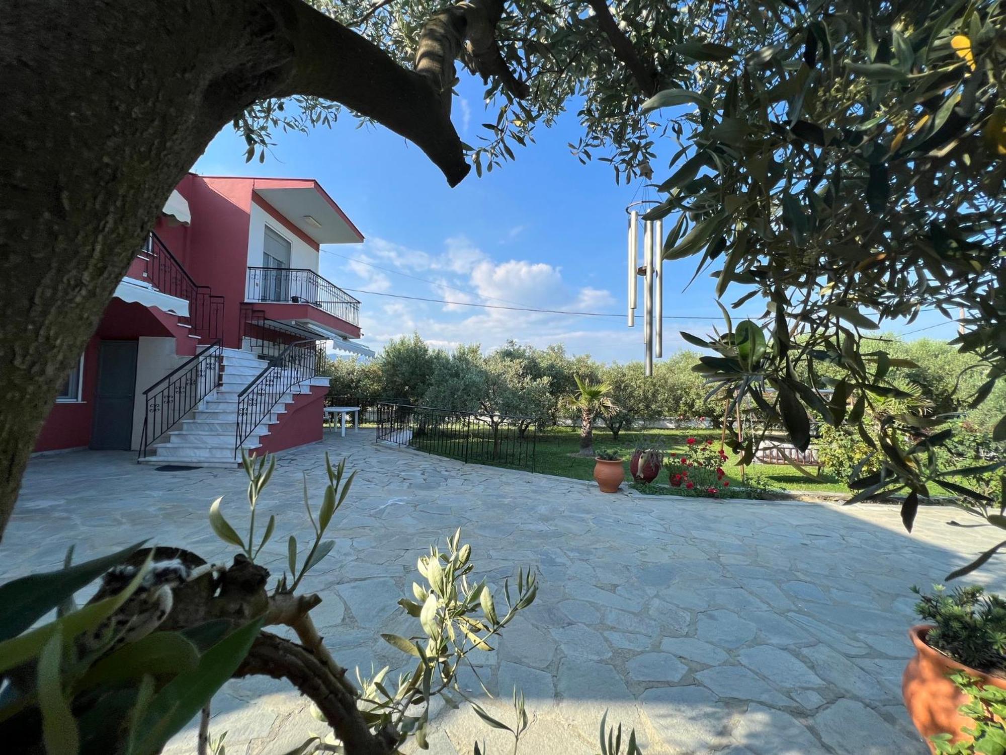 Elia Apartment