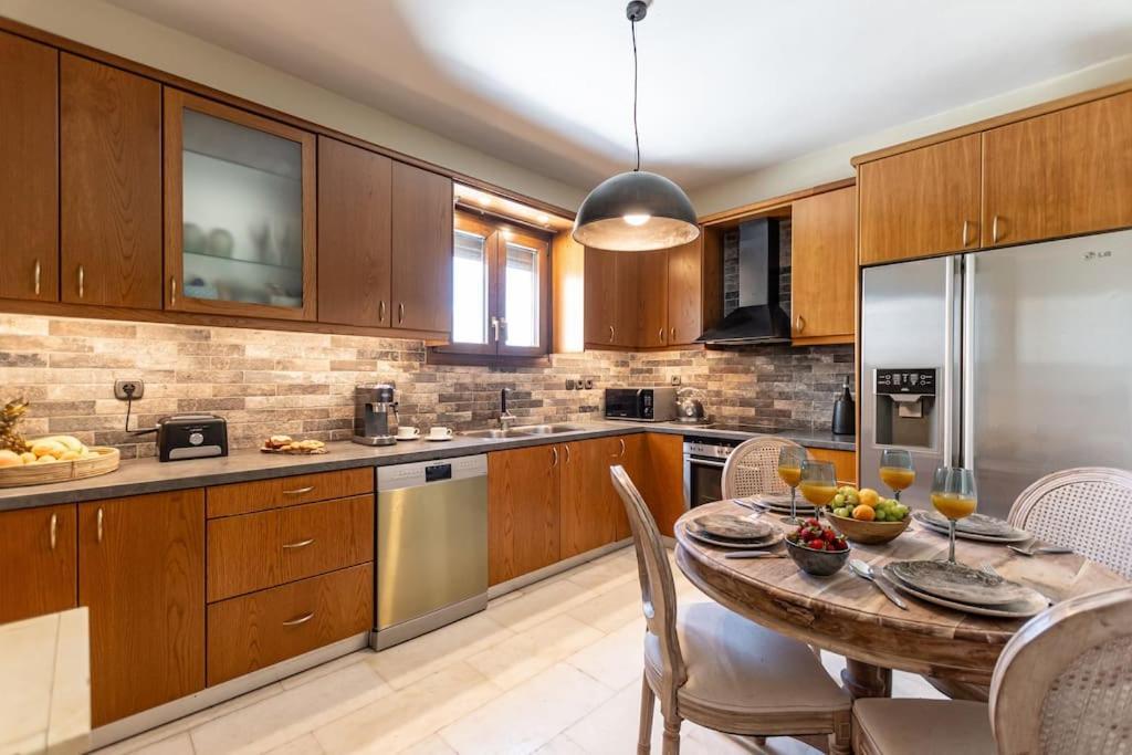 Apartment Mythodea Luxury
