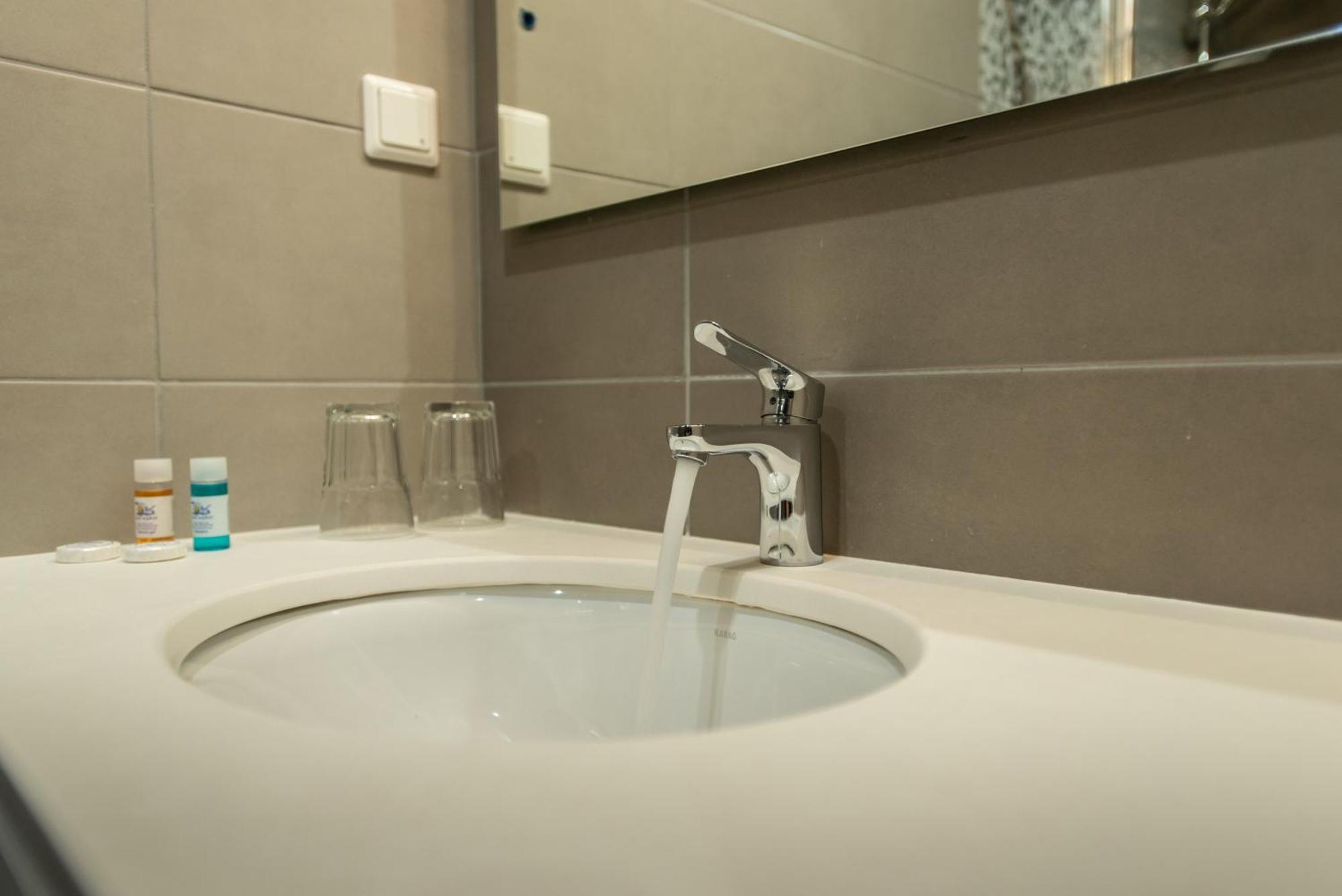 Hotel Neos Ikaros 2*