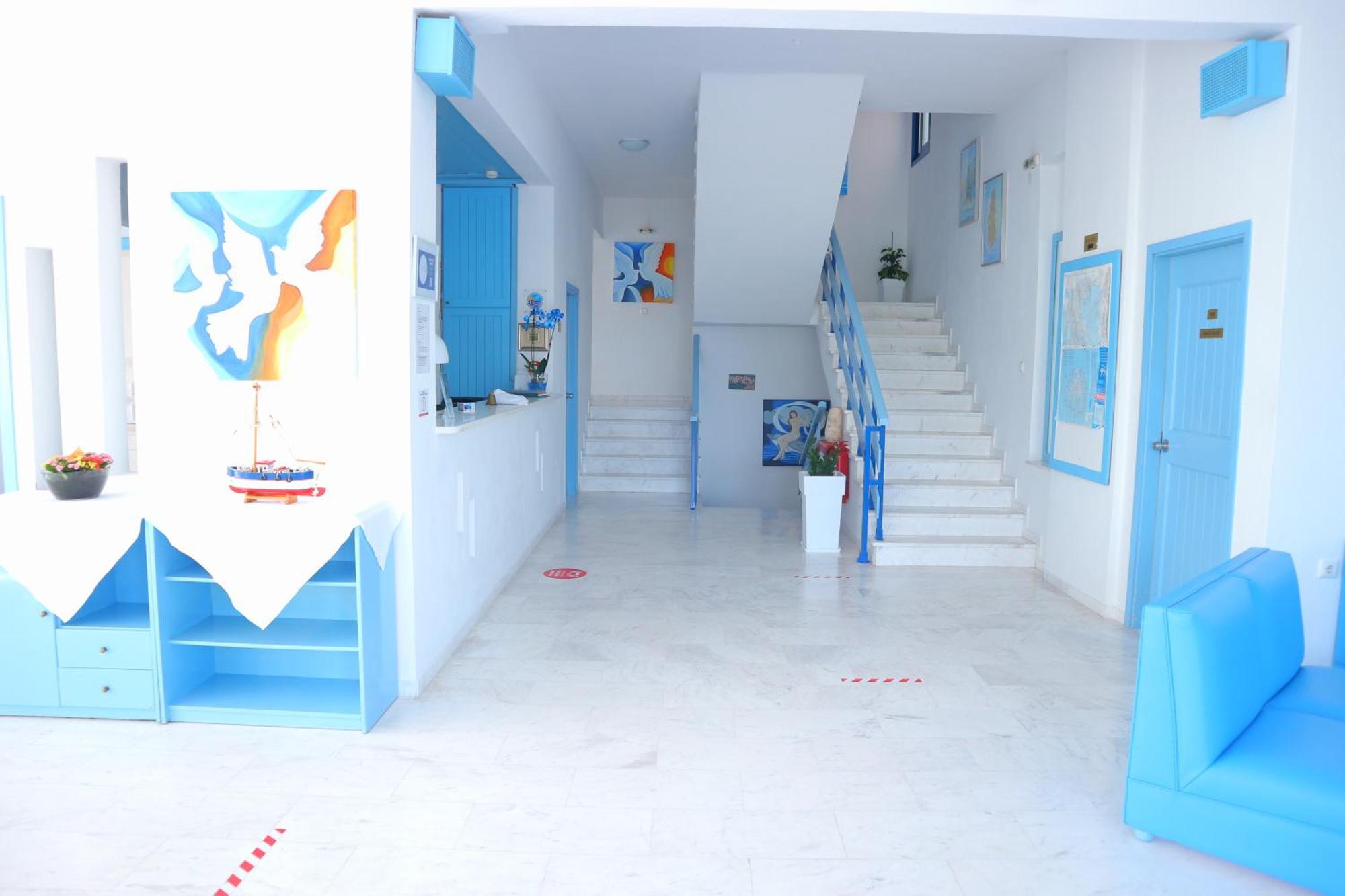 Danae Hotel 2*