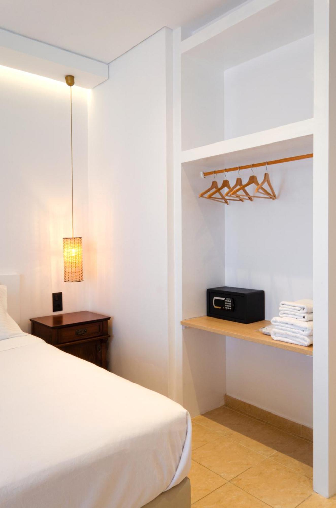 Laza Hotel Skala (Agistri)