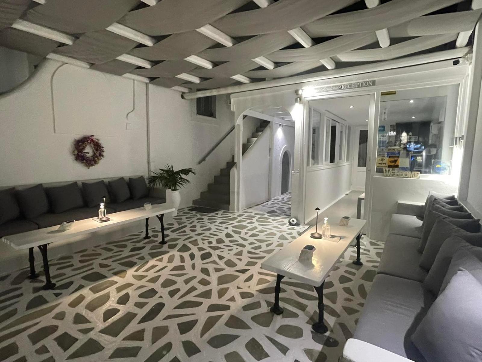 Aparthotel Zoumis