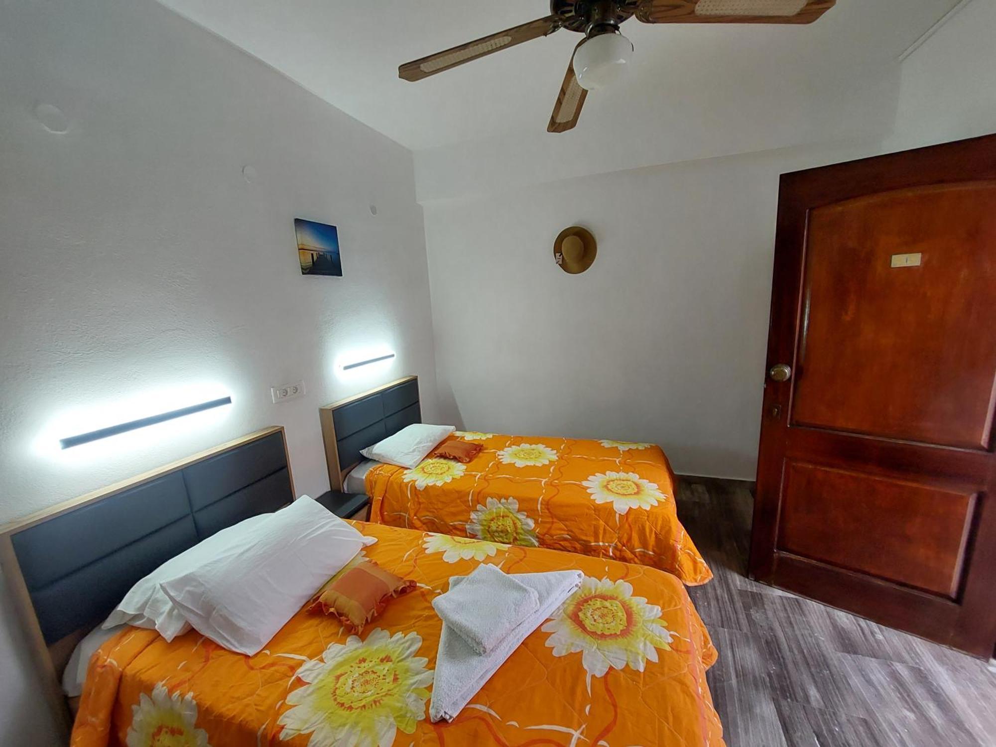 Guest house Evelina Pension: Diverse Near Black