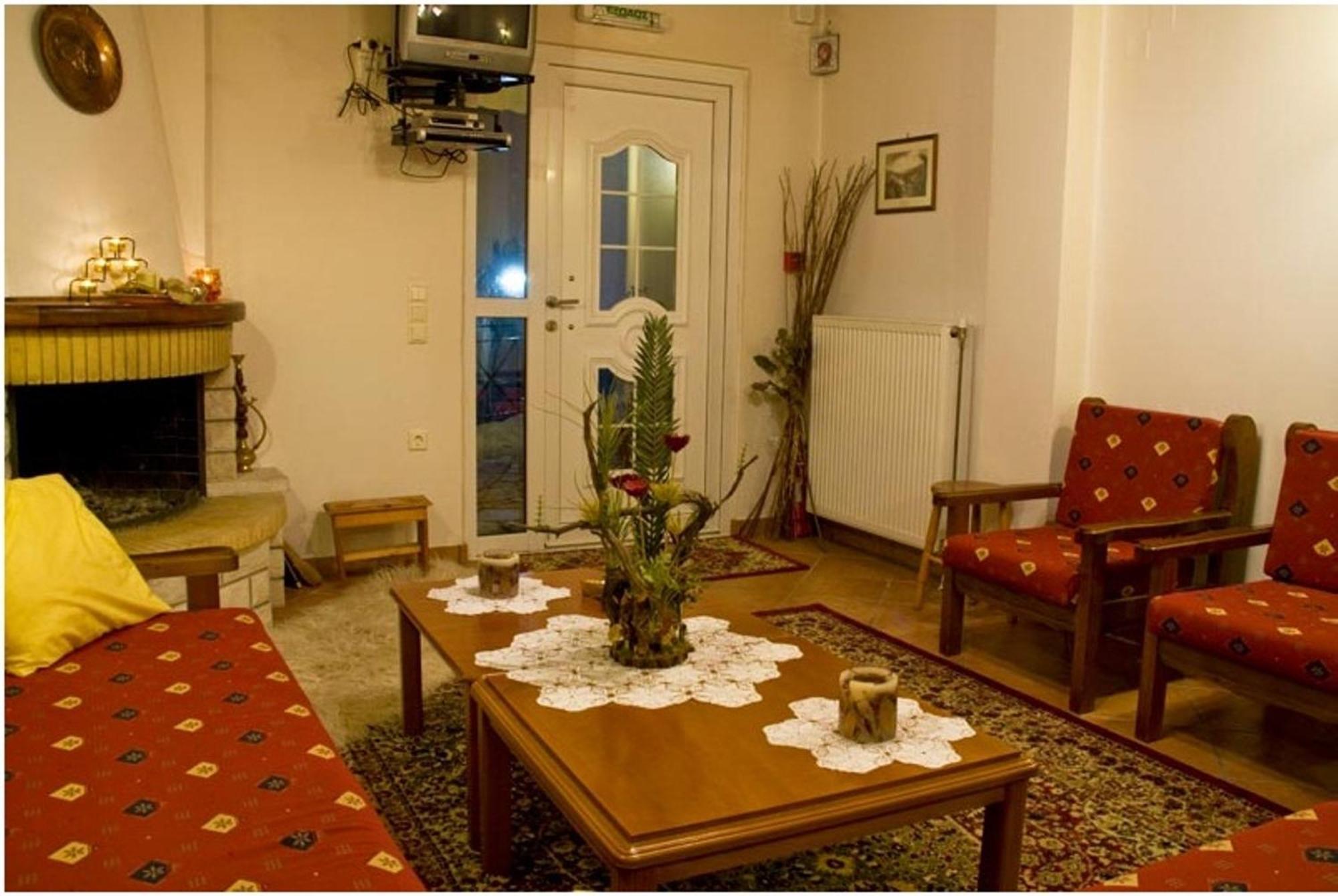 To Spiti Tis Pareas Apartment Agios Nikolaos (Central Greece)