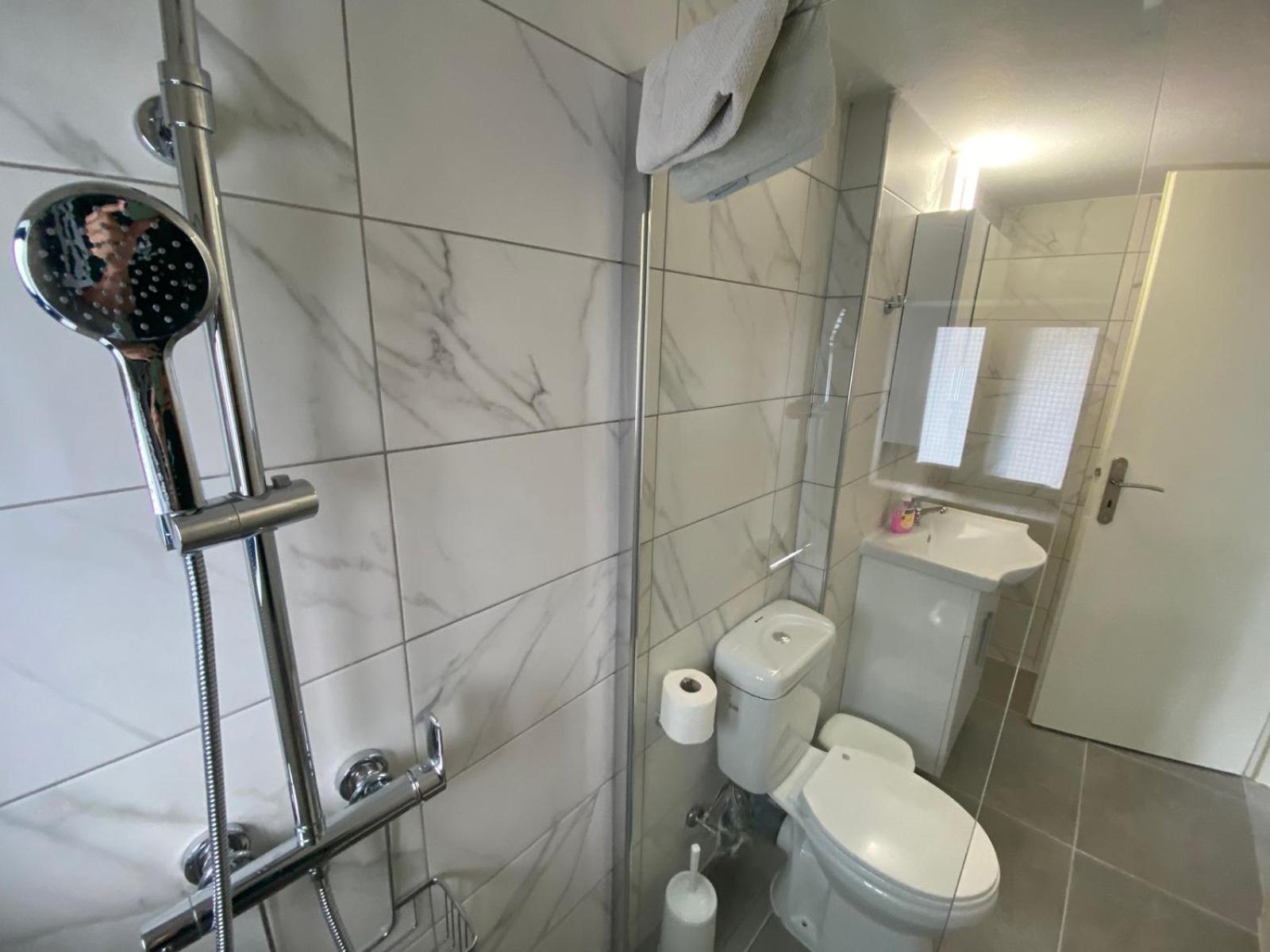 Apartment Kaloxenia *