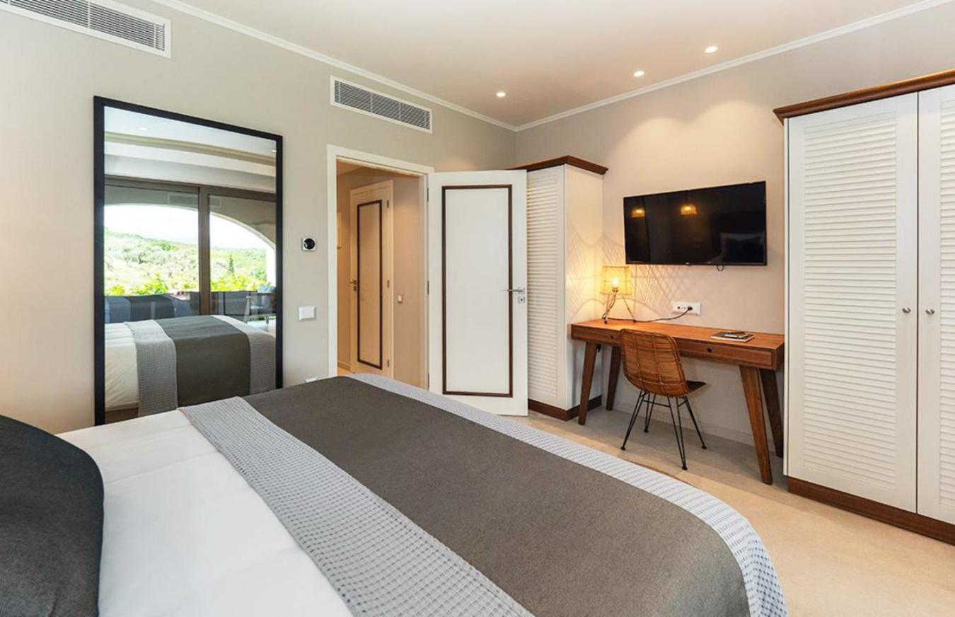 Bella Mare Hotel 4*