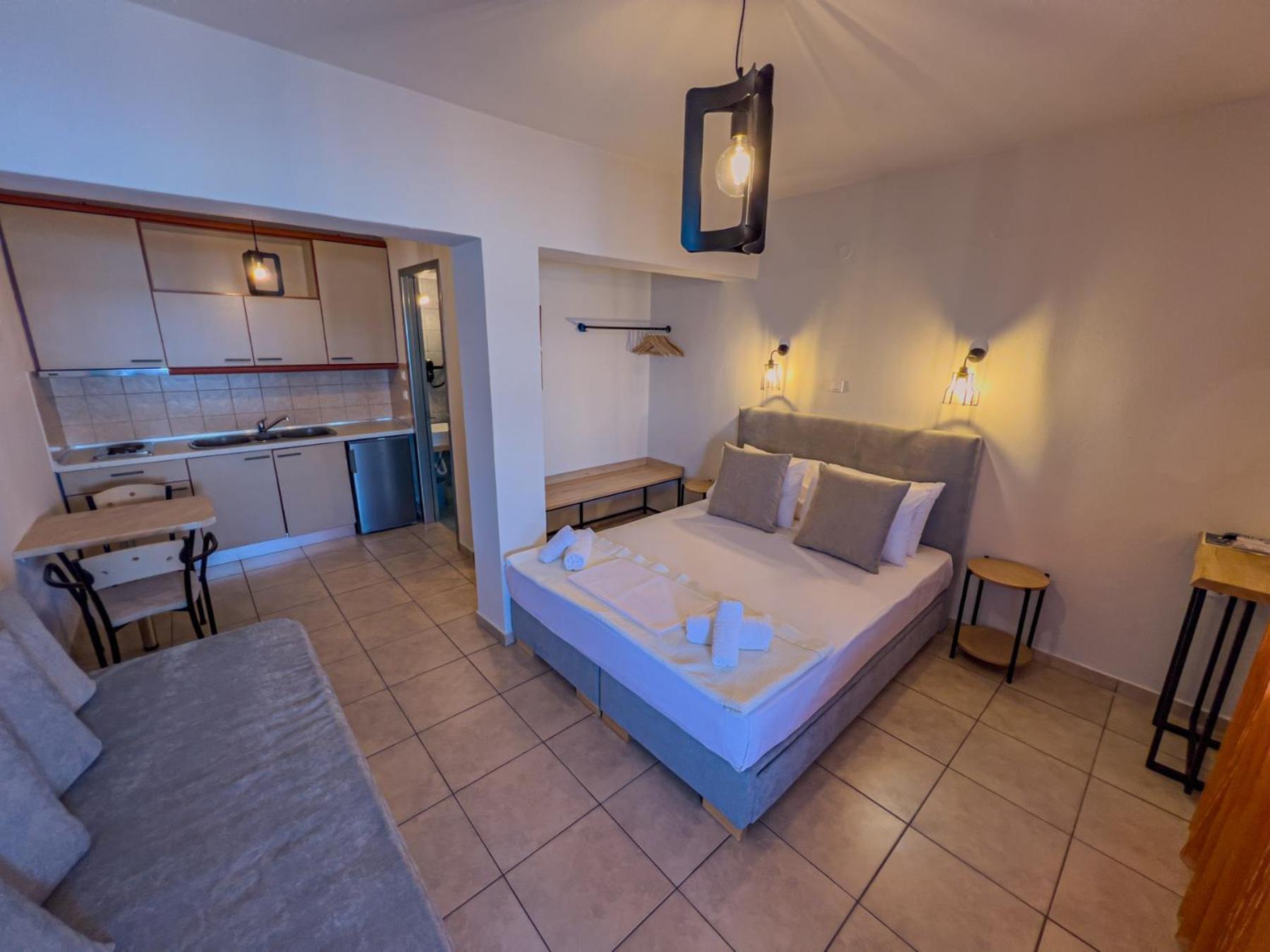 Aparthotel Plaka Skala Kallirakhis