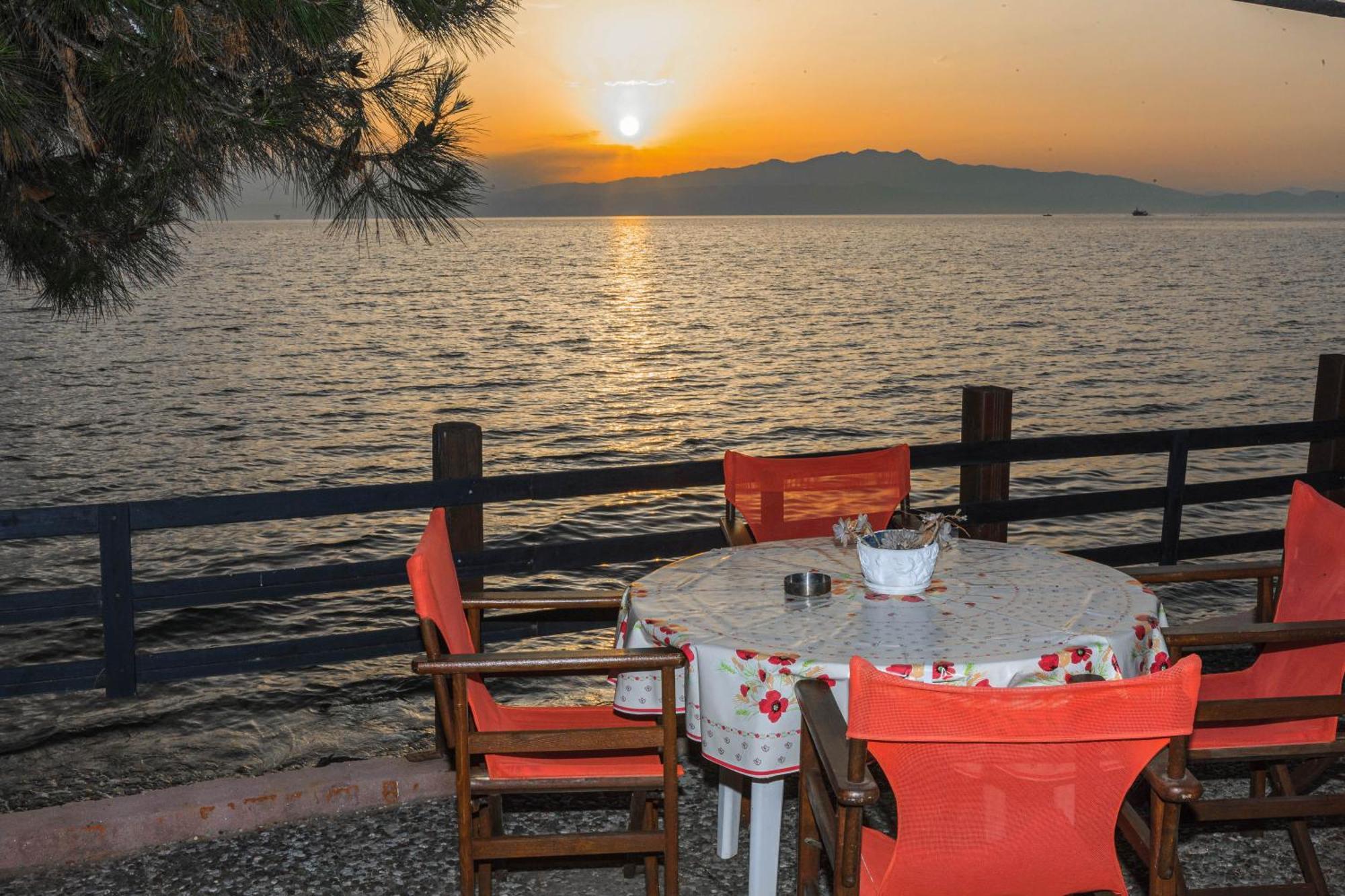 Plaka Aparthotel Skala Kallirakhis