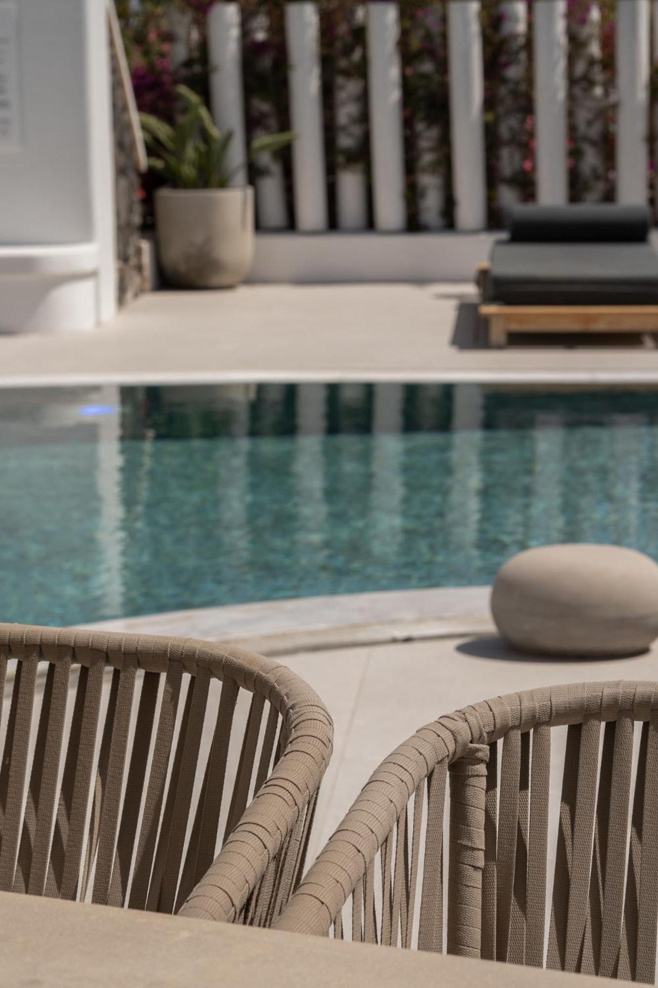 Hideaway Fira (Santorini)