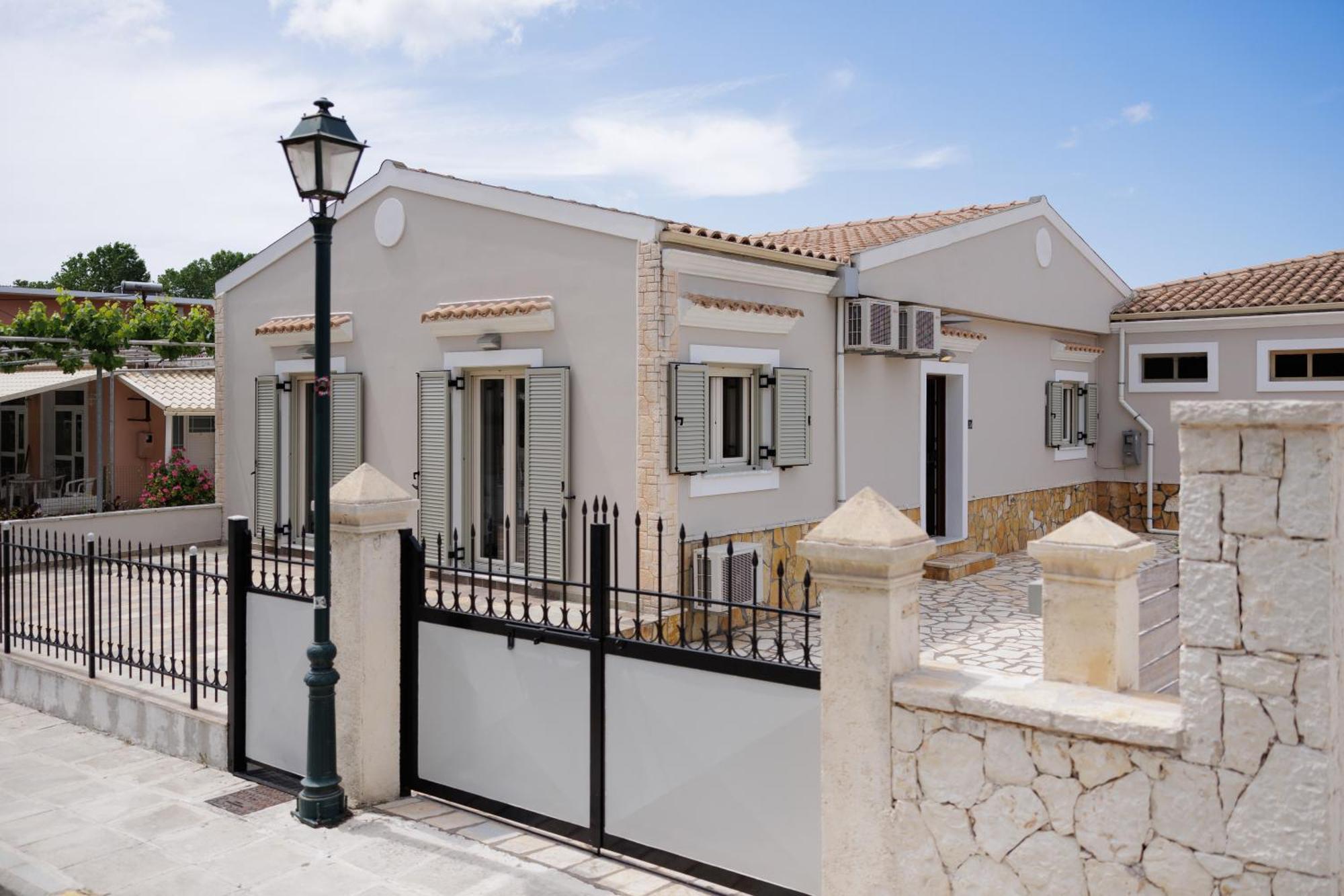 Apartment Santos Luxury Dassia (Corfu)