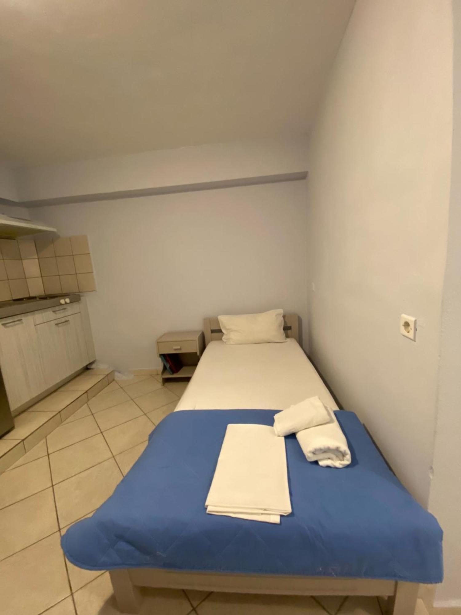 Rozou Paralia Vrachou