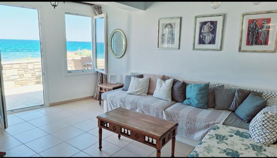 Albatross Seafront House Naxos City