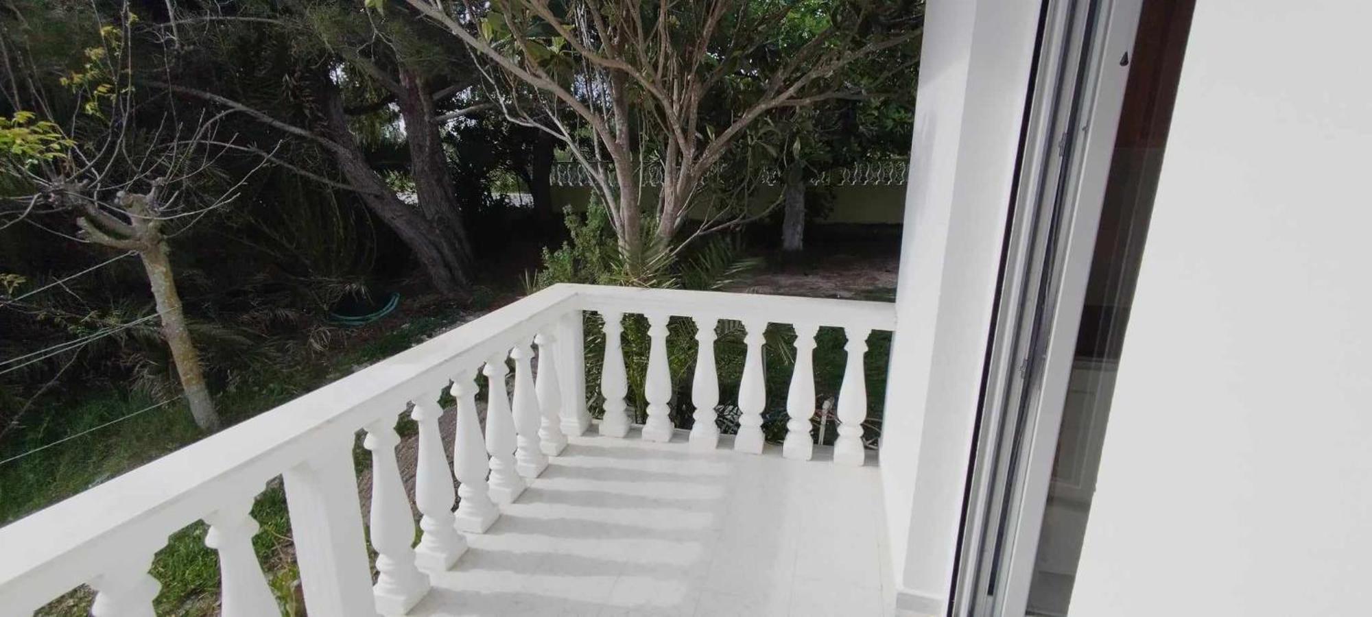 Nikolas House Guest house