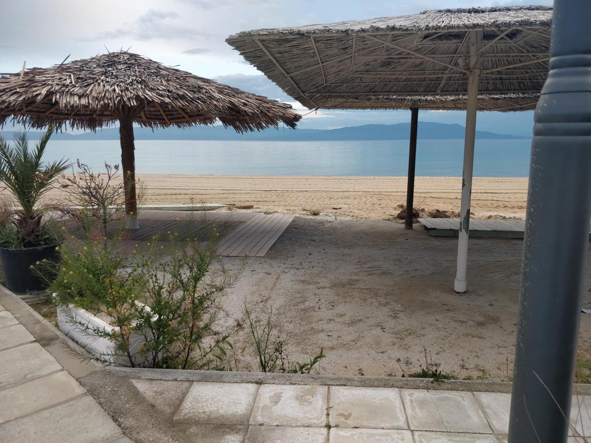 Paralia Ofriniou Sea View Apartment *