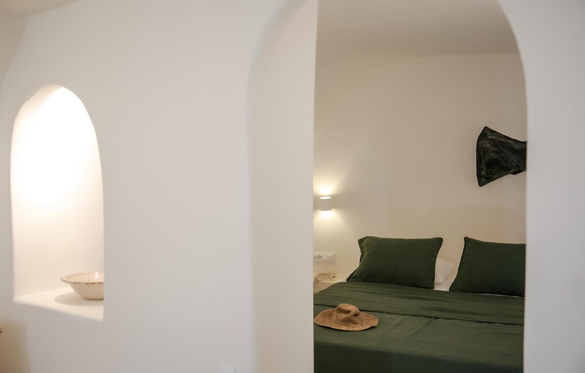 Pano Meria Cave House One In Oia (Santorini)