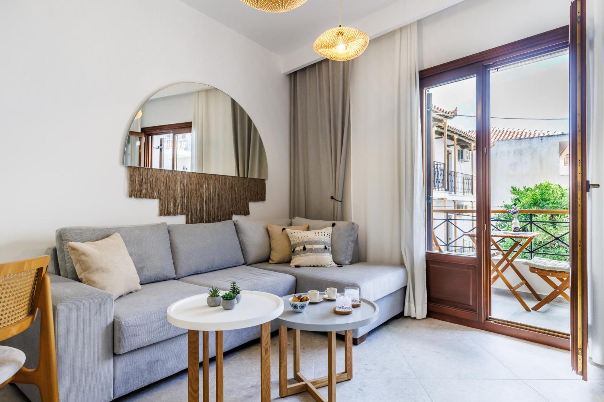 Potoki Skopelos Town