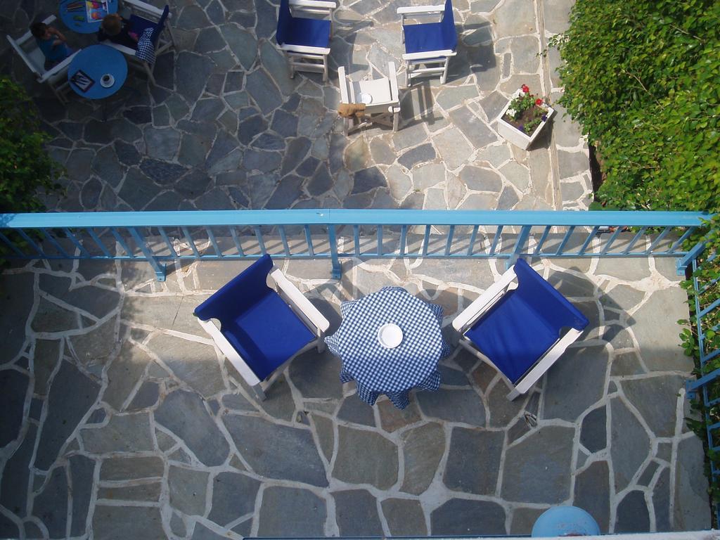 Grivas Hotel 2*