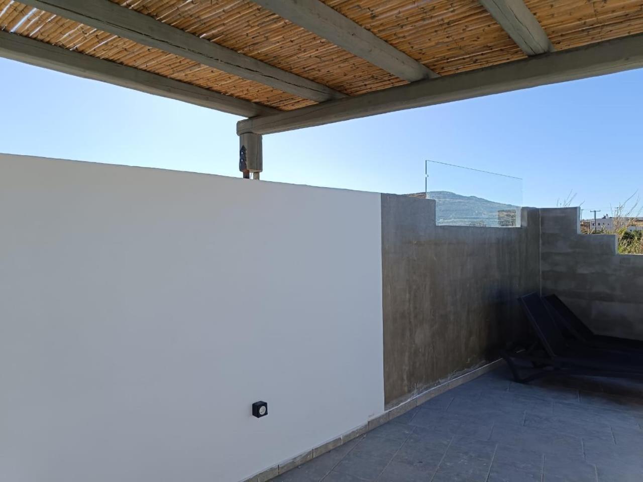 Kleris 8 * Tinos