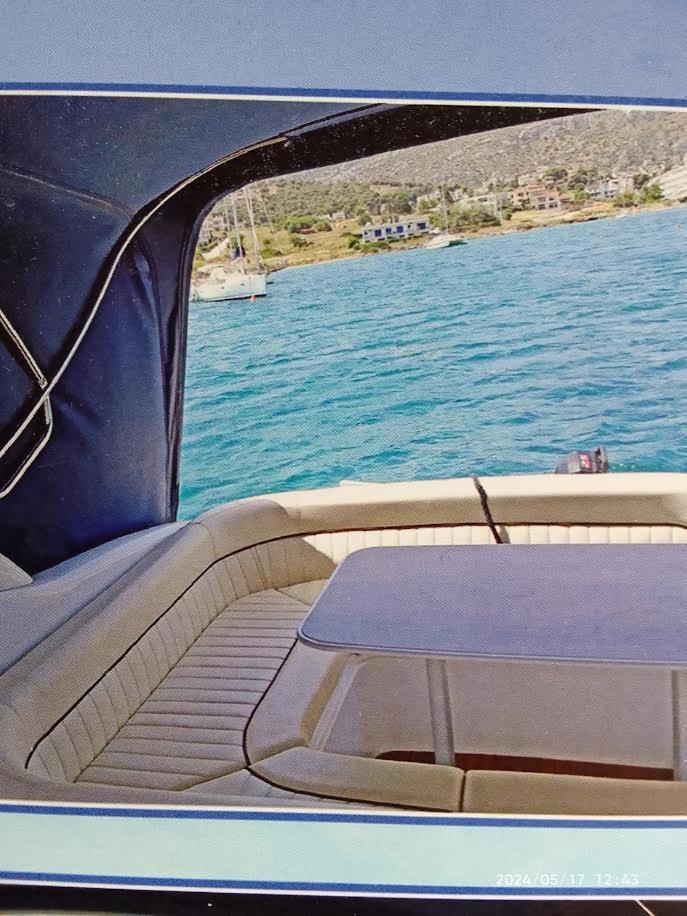 Botel Antonia Family Cruise Porto Rafti