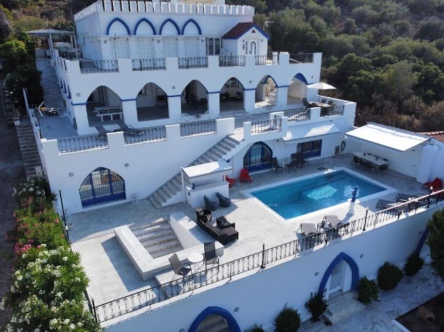 φ By A&d Villa Porto Rafti