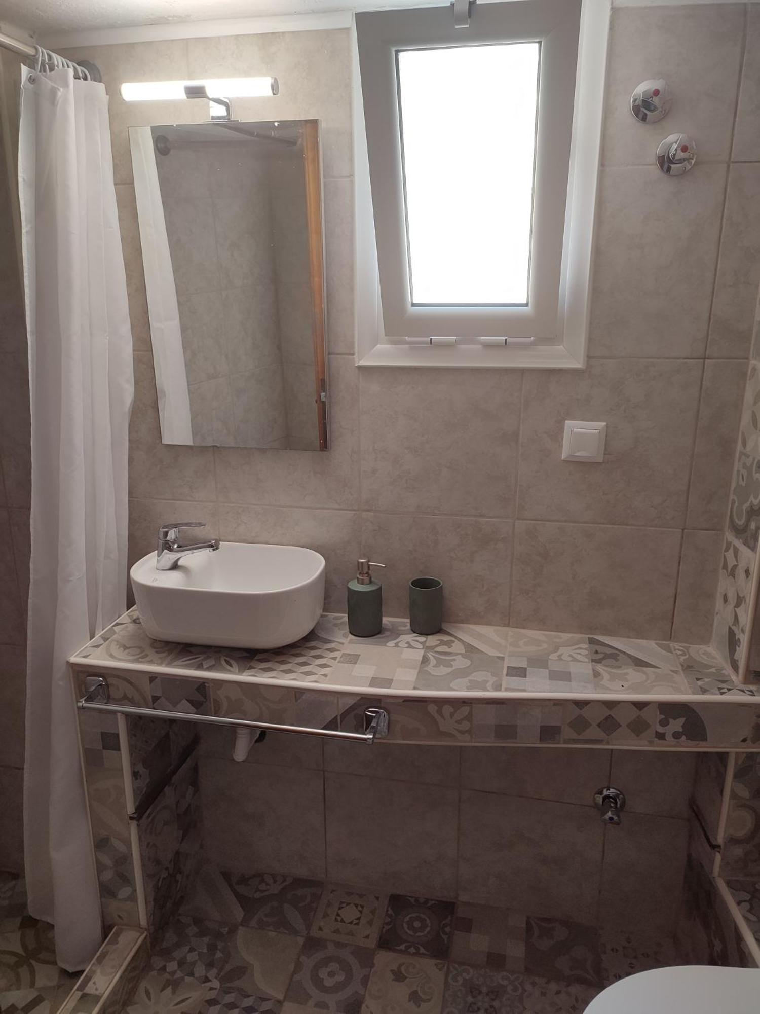Apartment Dimis *