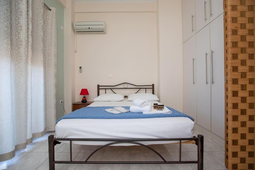 Laconian Blue Apartment *