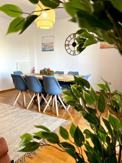 Seaview Penthouse On The Square * Aigio