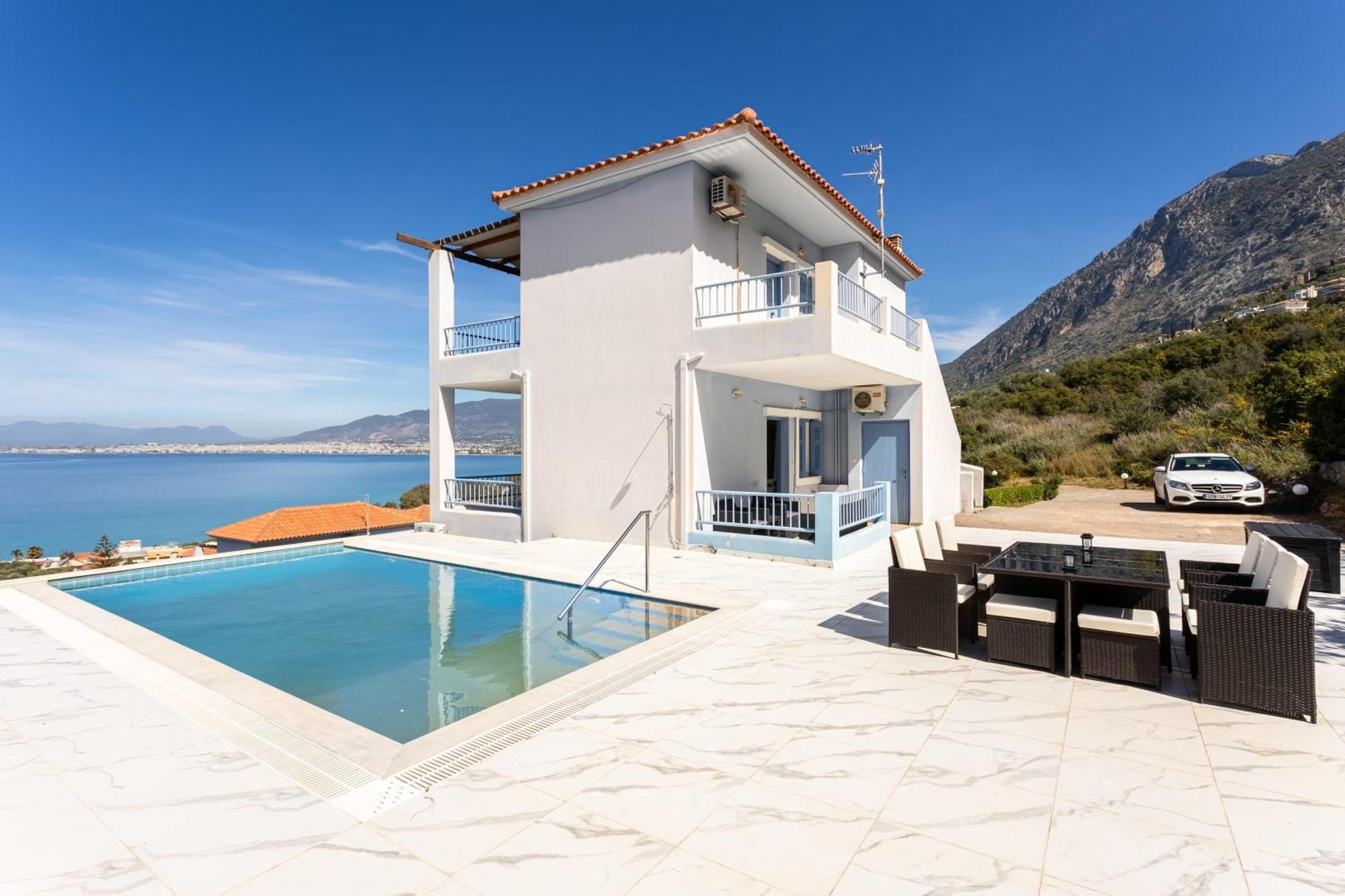 Seaview Haven With Pool By The Beach Apartment