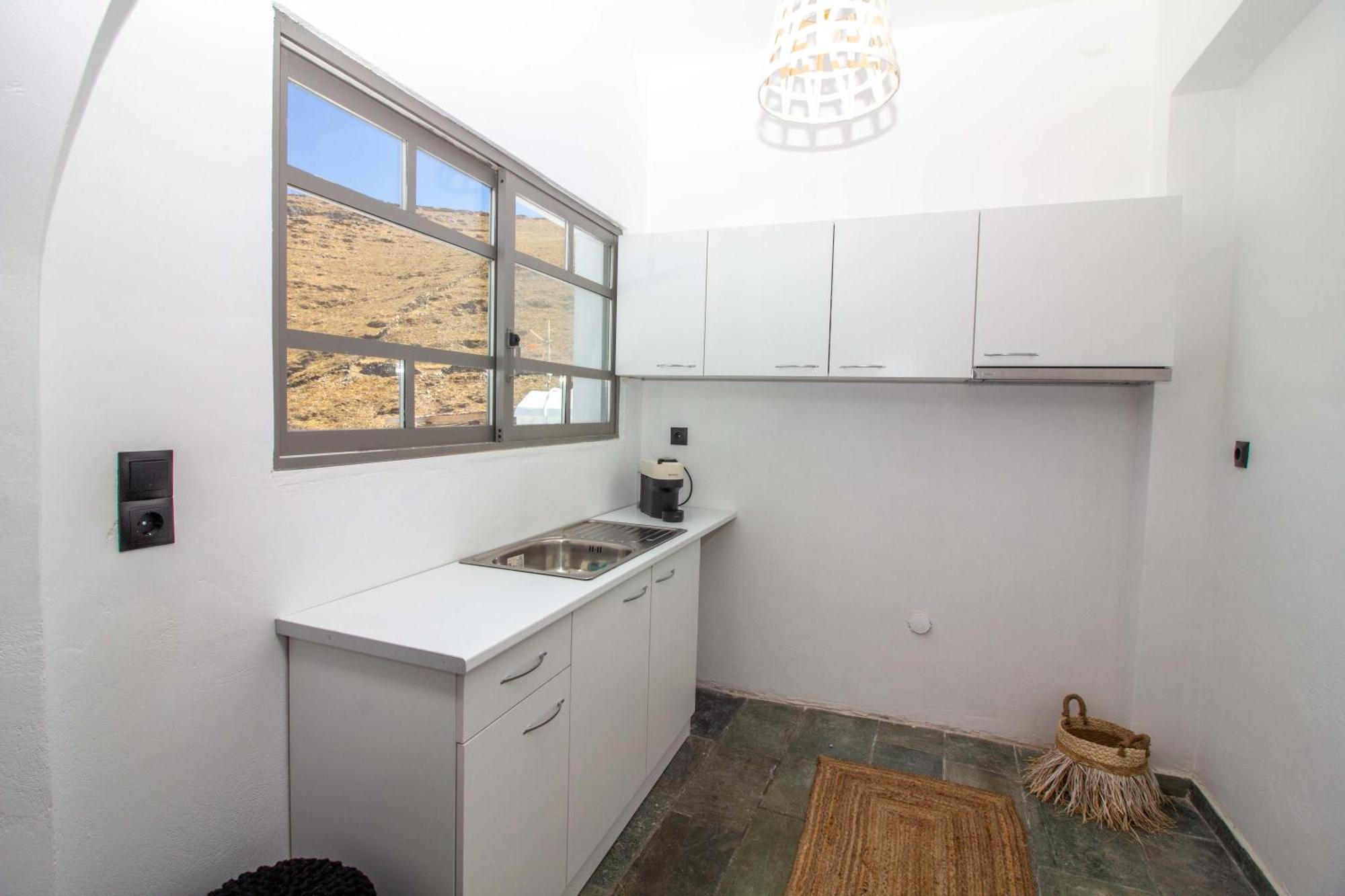 Merichas Sea View Apartment