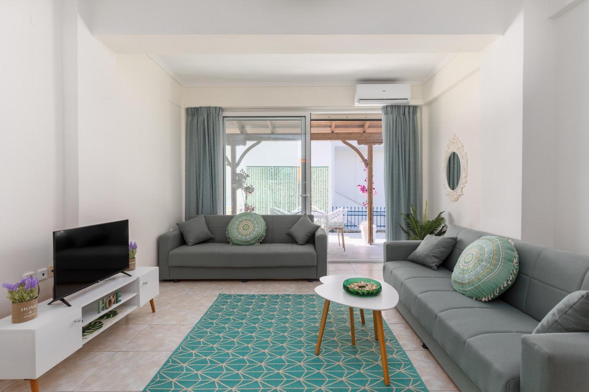 Alexandra's Maisonette. Villa