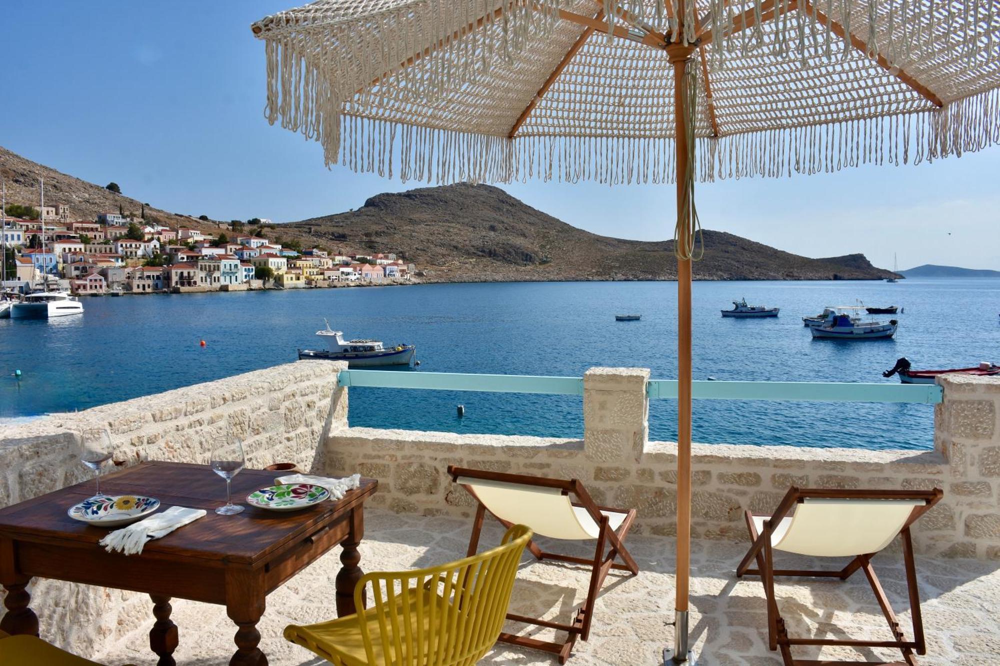 Salt Retreat - Seafront Villa