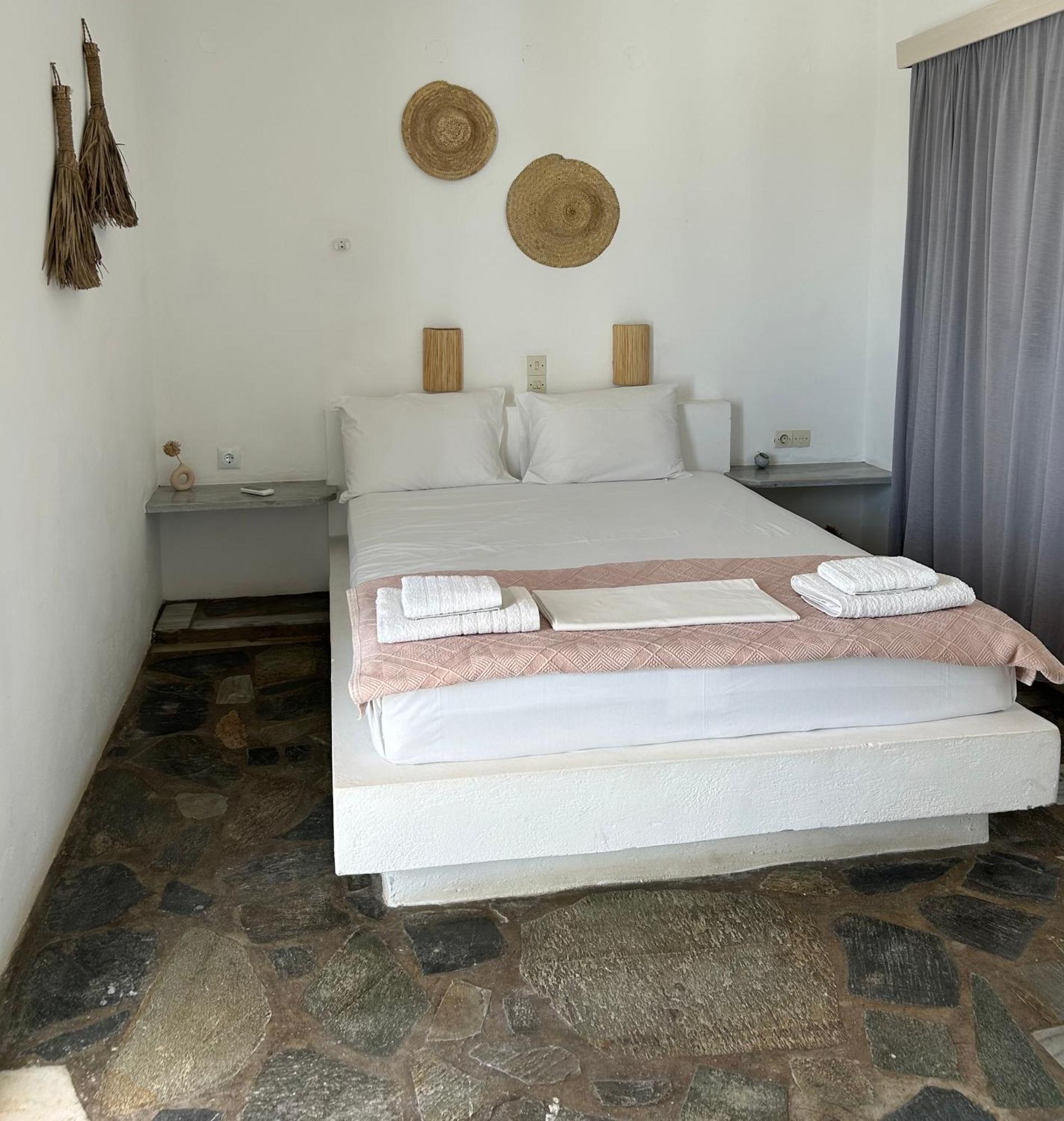 Vios Boutique * Andiparos