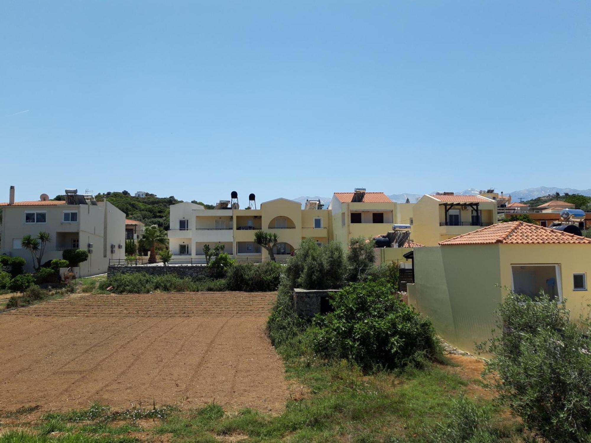Niriides Almyrida (Crete)