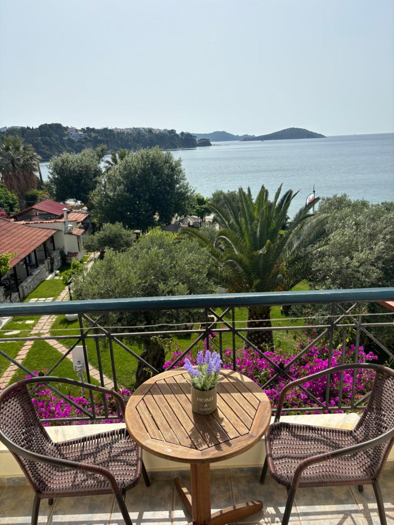 Angeliki Hotel *