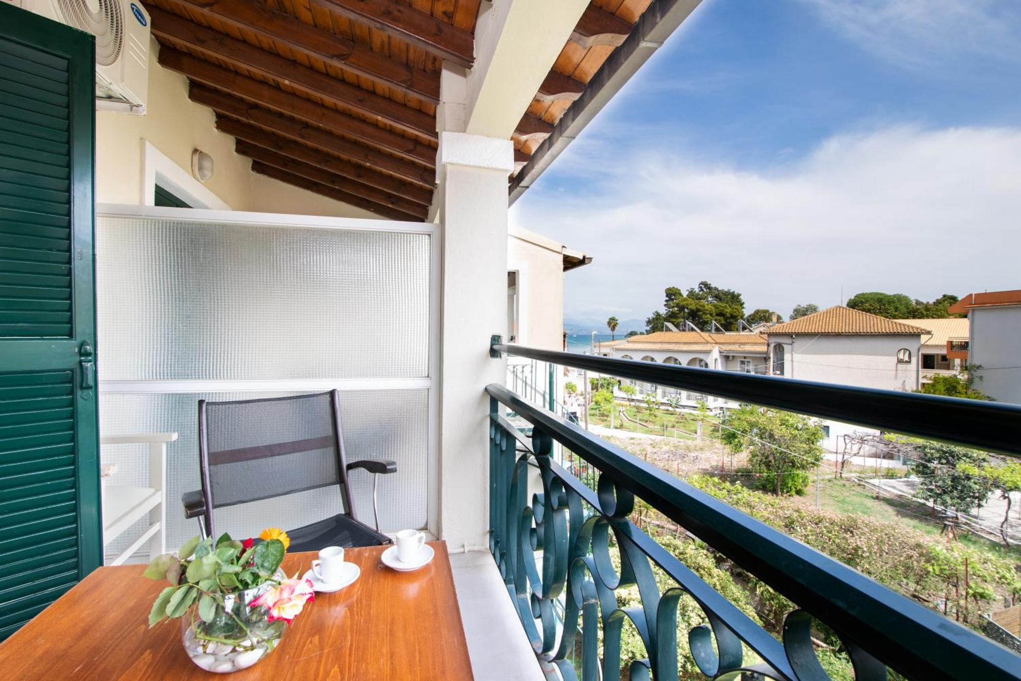 Opera Blue Corfu 4* Gouvia