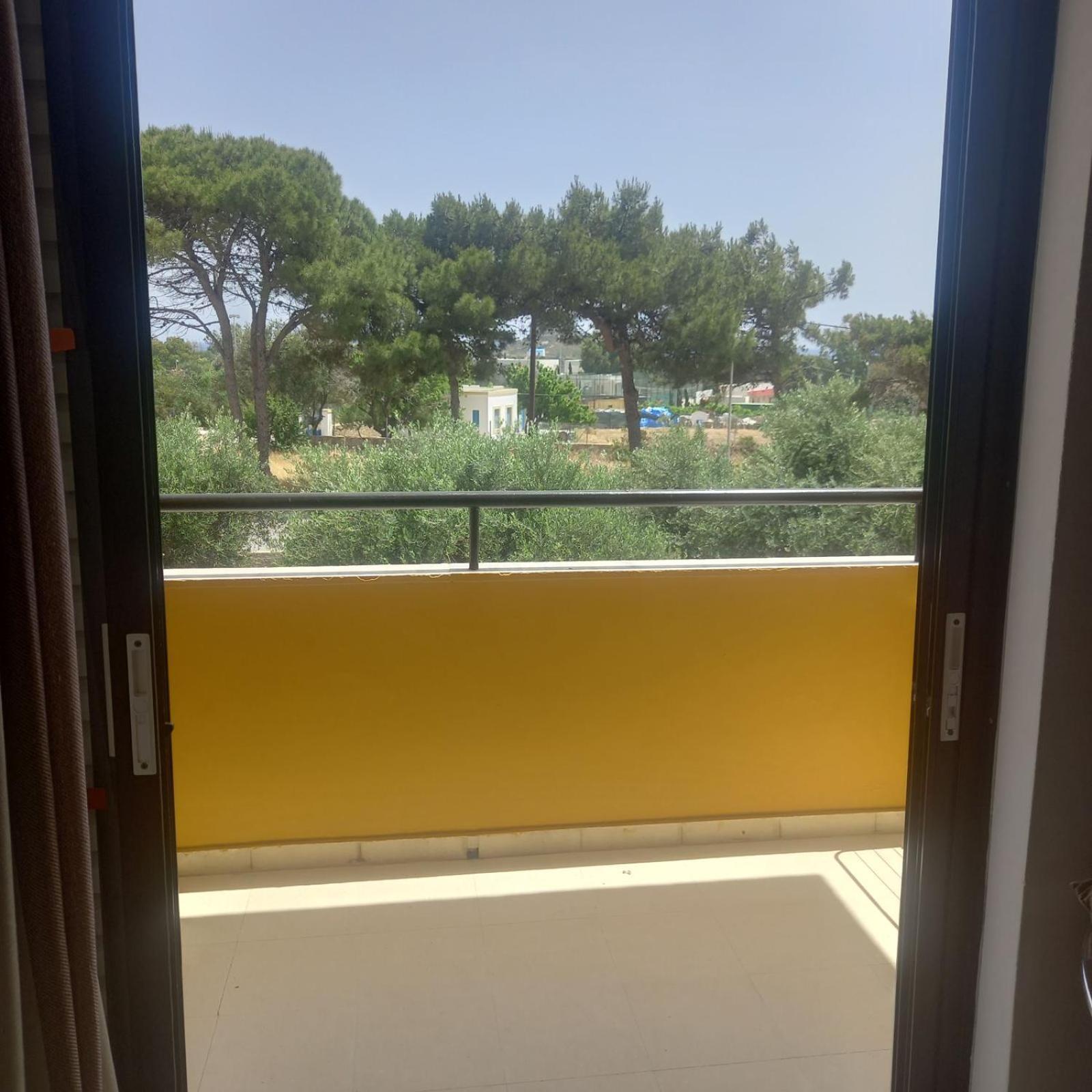 Manolis Aparthotel