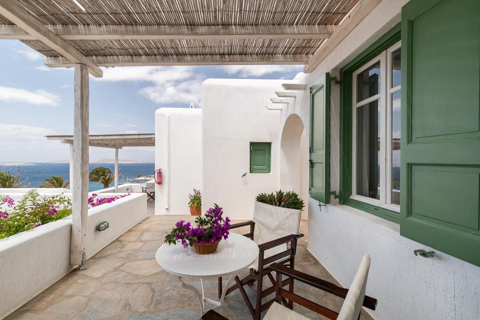 Fos Mykonos *
