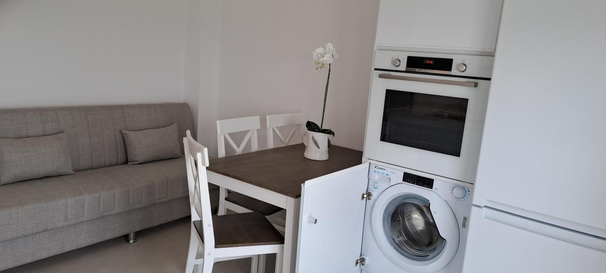 Dinas Piso Livadi