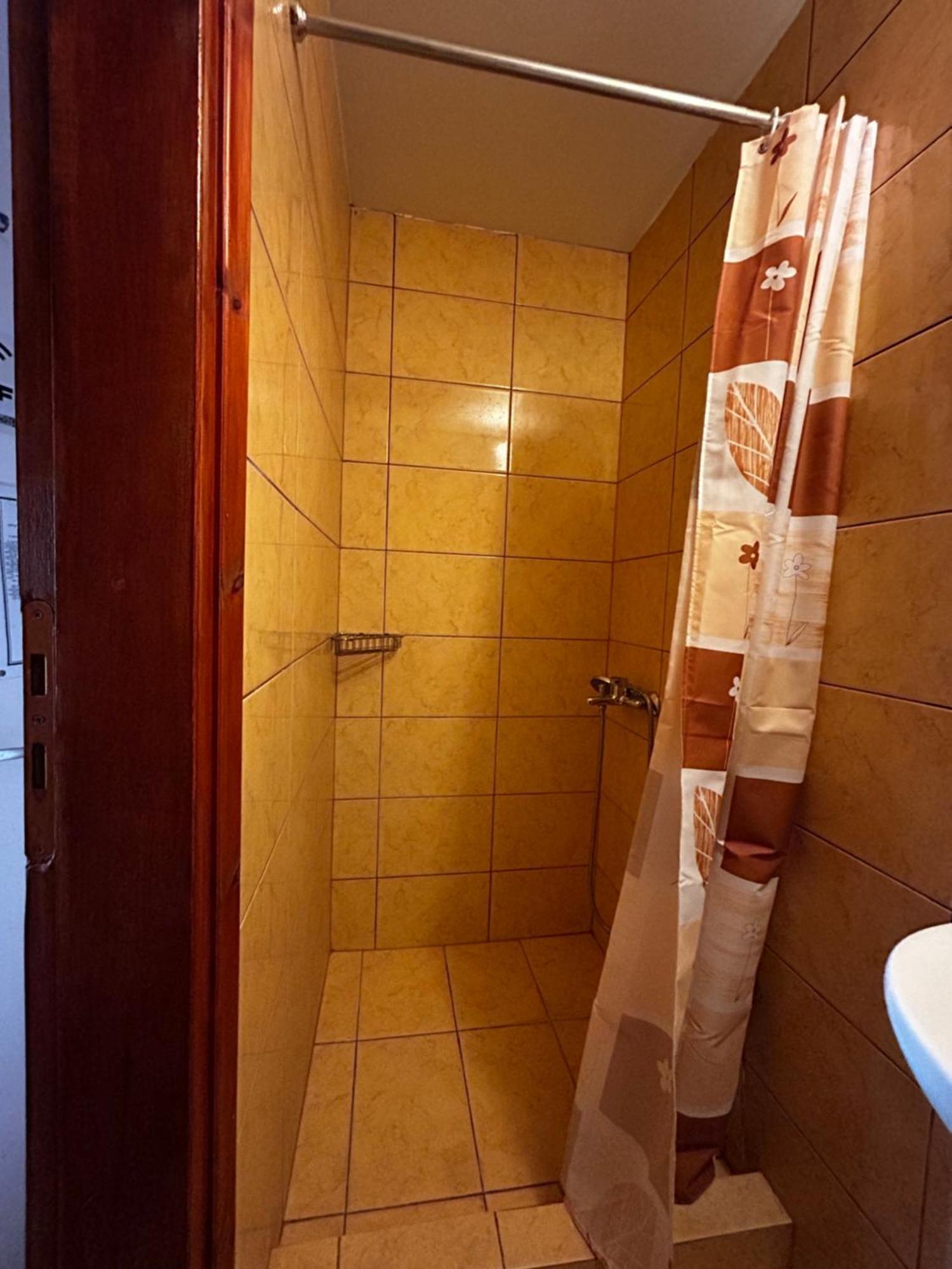 Guest house Retro