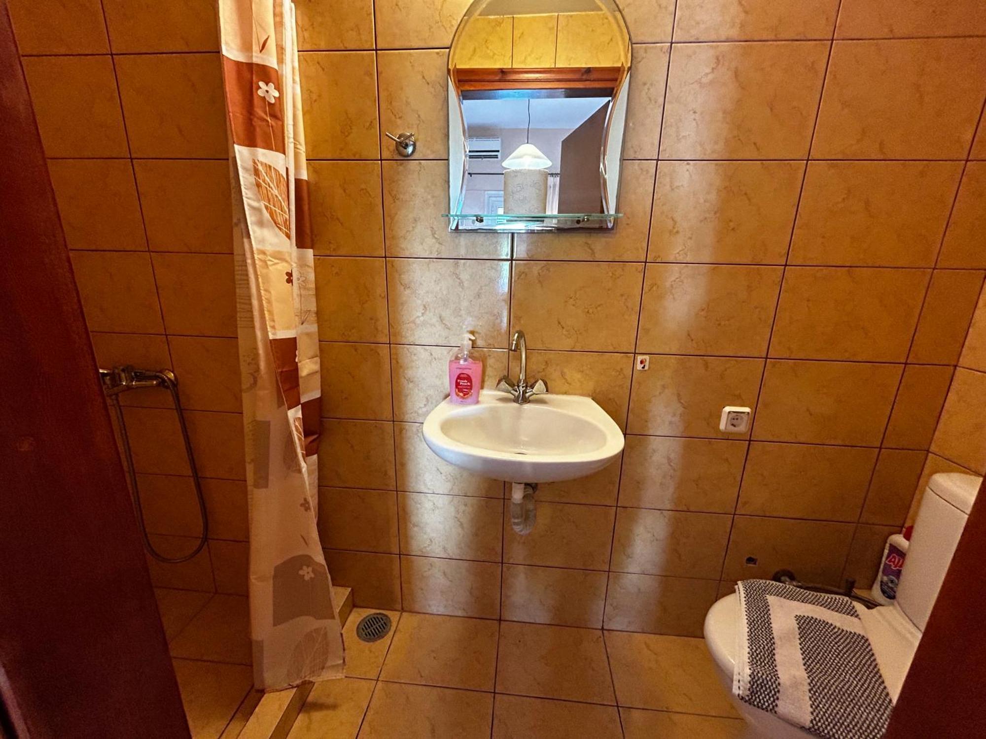 Retro Guest house *