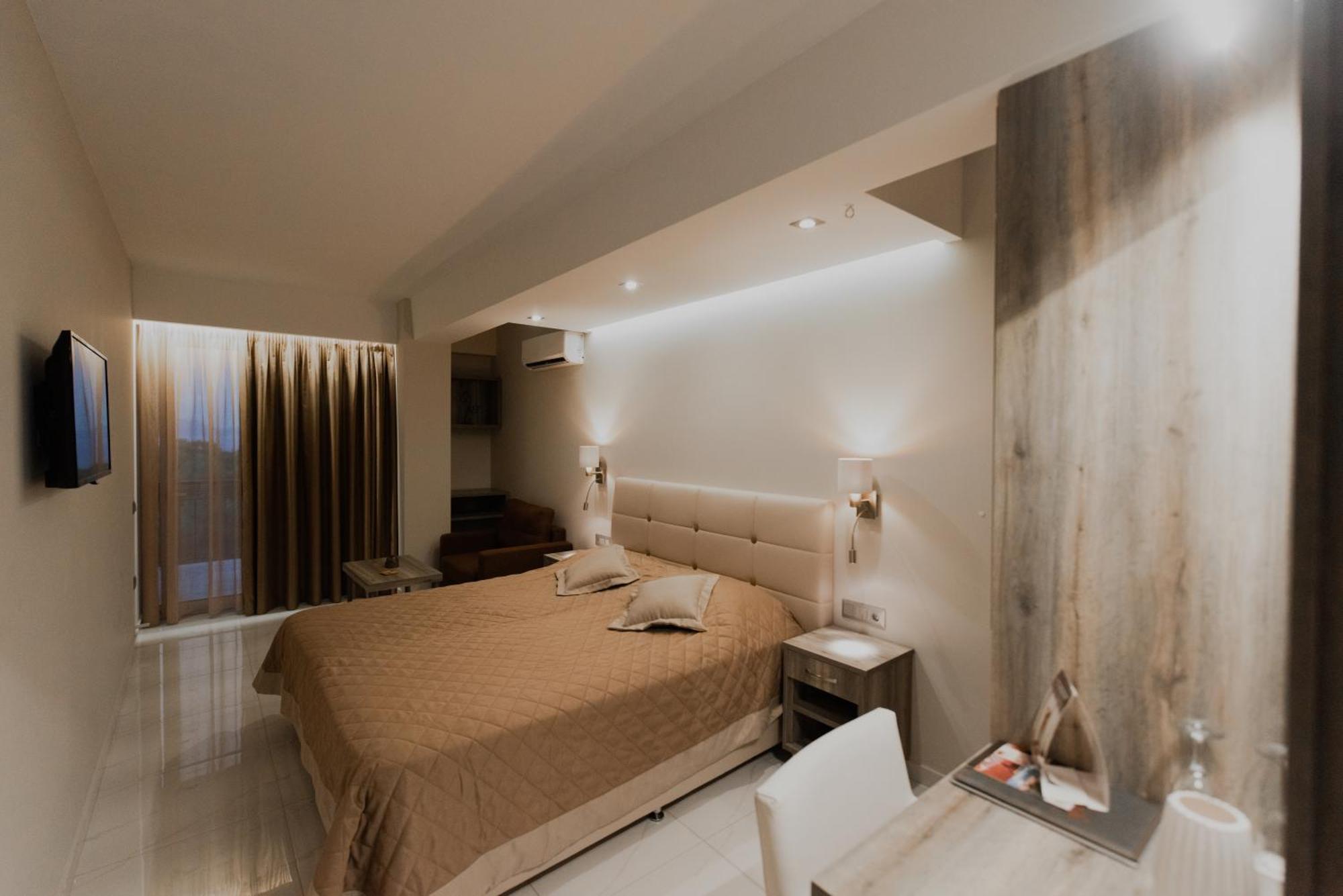 Akron Luxury Holidays Hotel