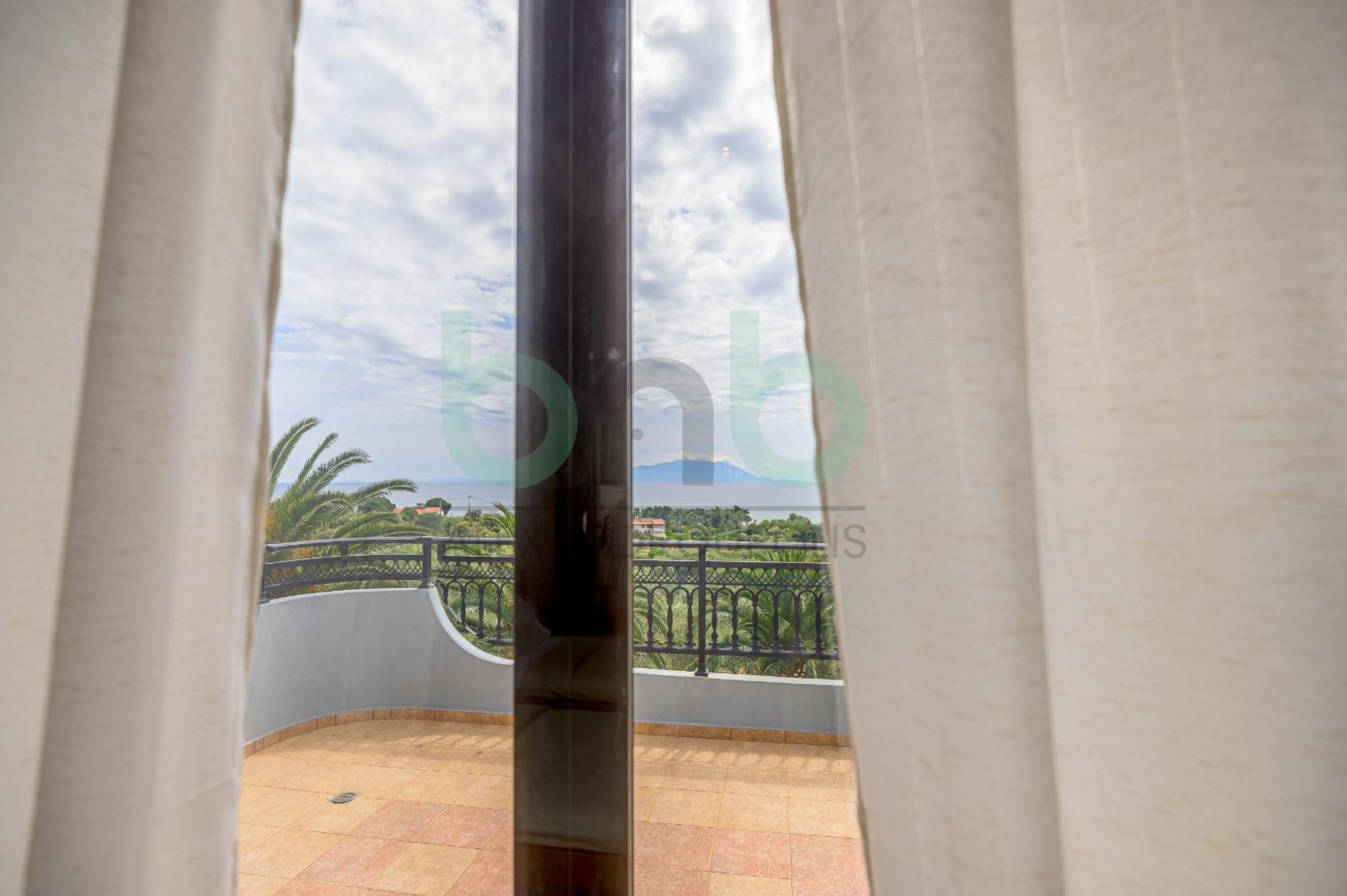 Oasis Palm Apartment