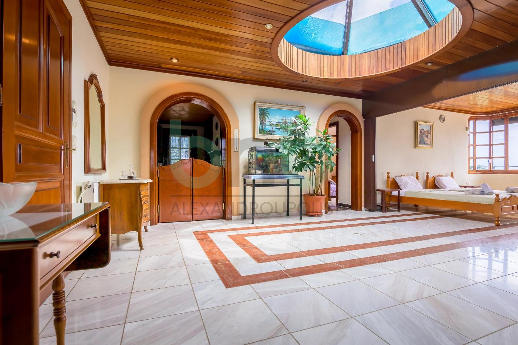 Oasis Palm Apartment