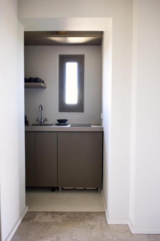 Nikolaou Art Guest house