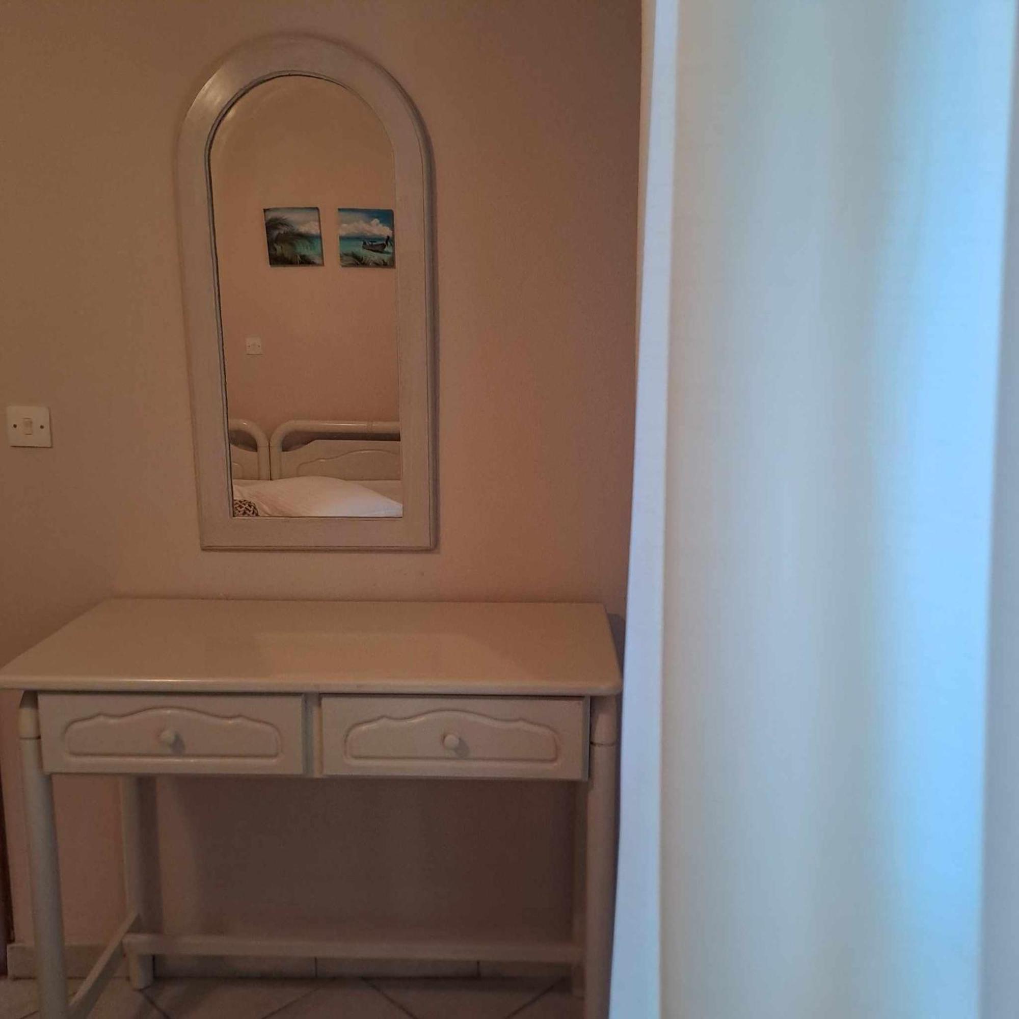 Lefkada Two Bedroom Apartment *