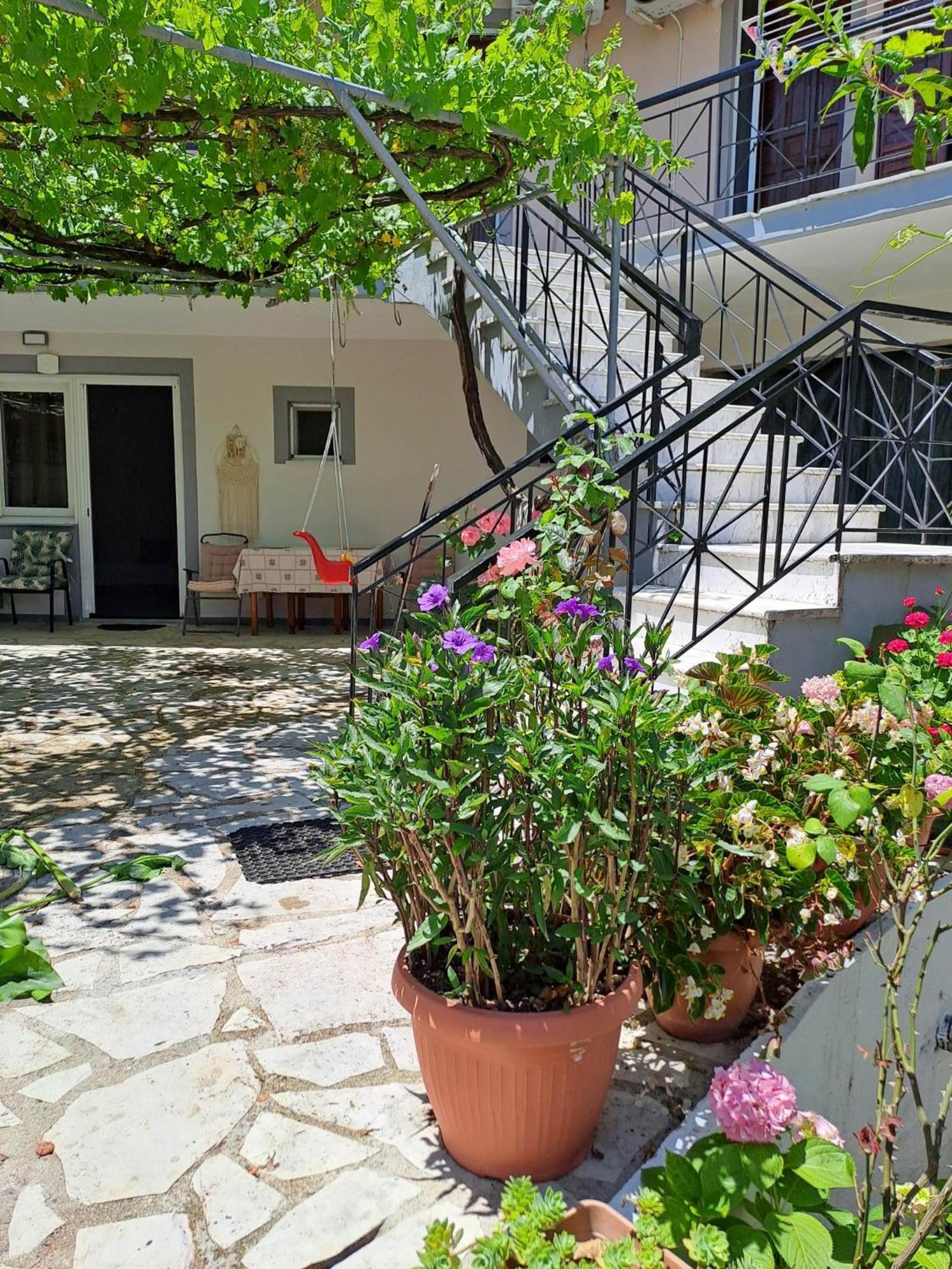 Lefkada Two Bedroom Apartment Nikiana