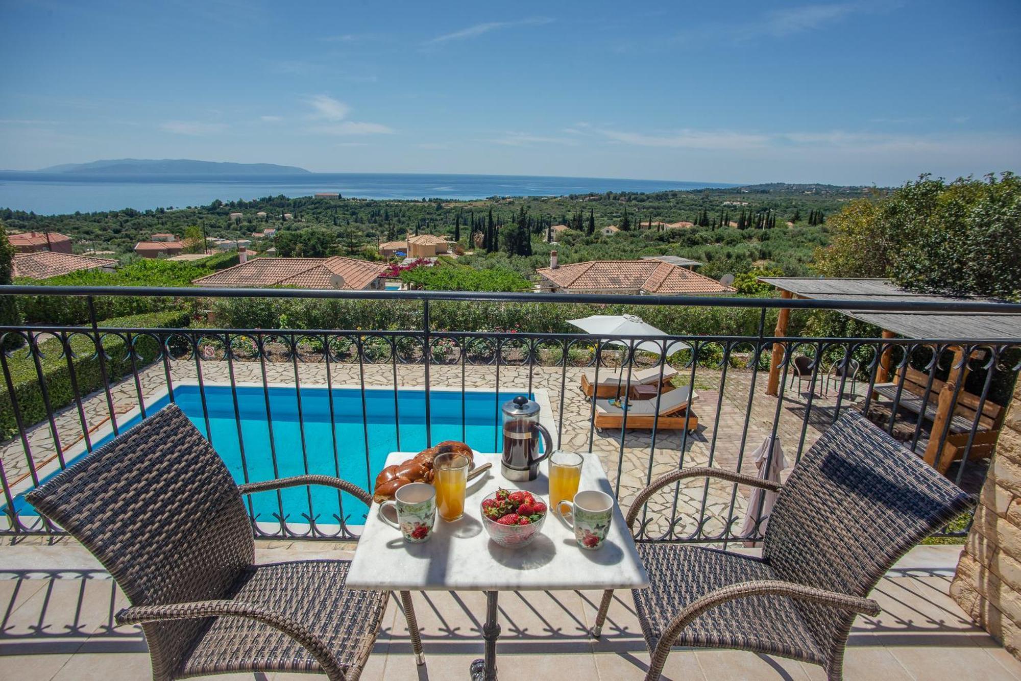 Trapezaki Garden Villa Mousata