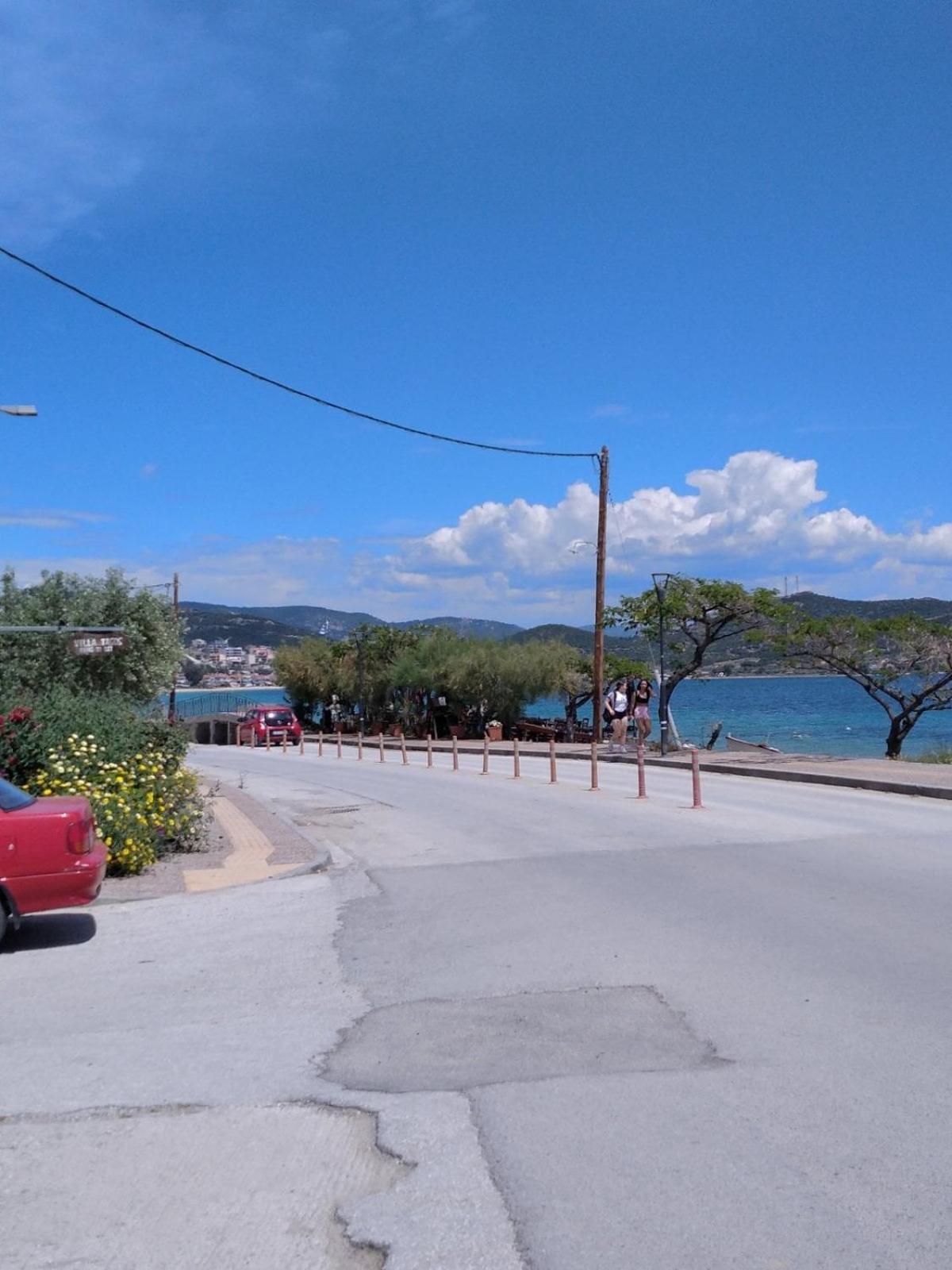 Island View * Nea Peramos (Macedonia)